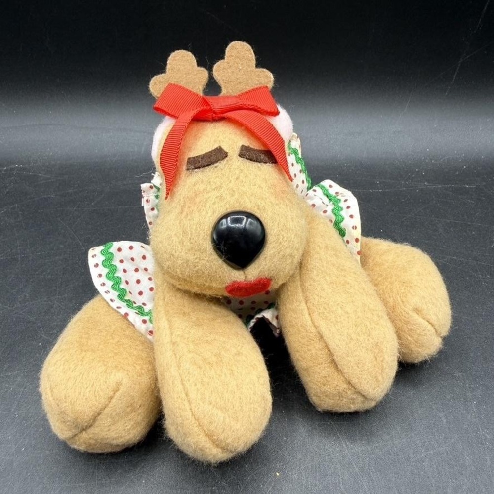Vintage Hallmark Rhonda Reindeer Plush Toy Small Beige Polka Dot Skirt Vintage